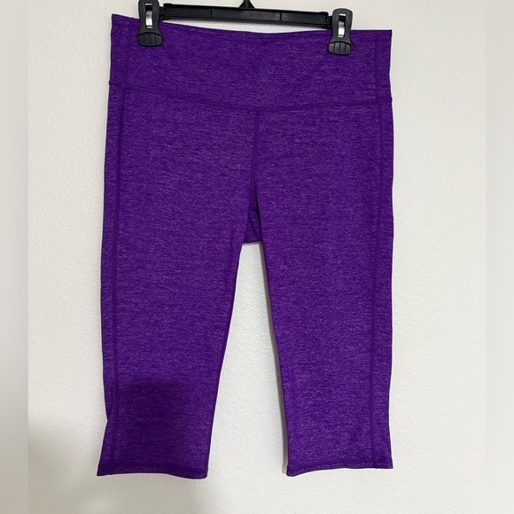 Athleta Pants - Athleta Deep Purple Women's cropped capri leggins size L